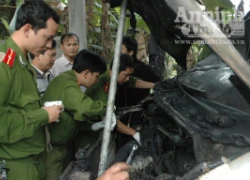 Nửa đêm, ôtô để trong ga-ra bốc cháy đùng đùng