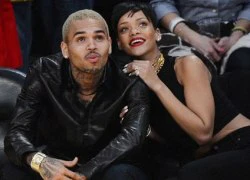 Rihanna quay lại với Chris Brown