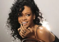 Rihanna tung ảnh bìa Stay 'đánh đố' fan