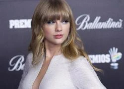 Sau tin đồn &#8216;nâng ngực&#8217;, Taylor Swift càng ăn mặc gợi cảm