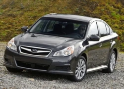 Subaru báo lỗi gần 634.000 xe ở Mỹ vì đèn cửa xe