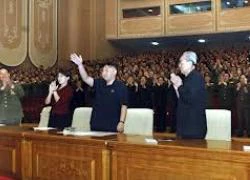 Vợ chồng Kim Jong-un đi xem ca nhạc