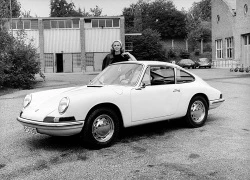 50 năm và 7 thế hệ danh giá của Porsche 911 (phần 1)