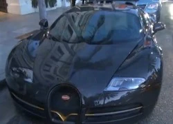 Bugatti Veyron mạ vàng &#8216;gầm gừ&#8217; trên phố