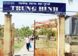 Cô giáo phạt học sinh bằng roi