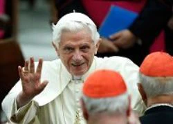 Giáo hoàng Benedict XVI thôi chức