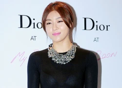 Ha Ji Won bị nghi mới tiêm botox