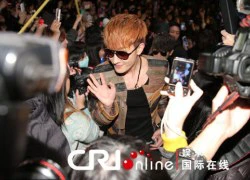 Hàng nghìn fan rối loạn vì Eunhyuk, Si Won (Super Junior)