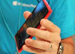 Hé lộ Lumia 720 và Lumia 520, bán ra vào quý II