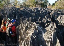 Lạc vào mê cung đá kỳ thú ở Madagascar