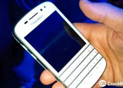 Lộ diện BlackBerry Q10 màu trắng