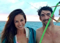 Michael Phelps nghiện yêu&#8230; bồi bàn