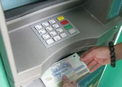 Mỗi giao dịch ATM, ngân hàng mất 9.000 đồng