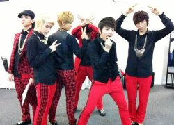 TEEN TOP tận dụng... bánh ngọt để quảng bá single