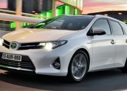 Toyota công bố giá Auris Touring Sports mới ở Anh