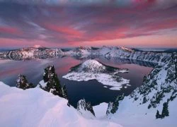 Vẻ đẹp huyền bí của công viên Crater Lake