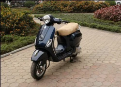 Vespa LX125 3V nhập khẩu có giá hơn 100 triệu đồng