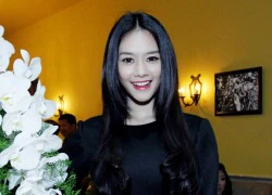 Á Hậu Linh Chi &#8220;đụng hàng&#8221; Linh Nga