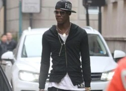 Balotelli mặc hiphop đi chơi phố