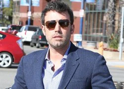 Ben Affleck bảnh bao sau khi cạo râu