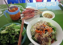 Bún thịt nướng Huế cực chất ở Hà Nội