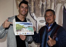 C. Ronaldo làm Đại sứ môi trường ở Indonesia