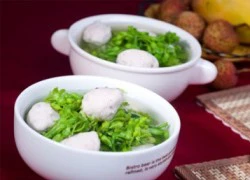 [Chế biến] - Hoa bí nấu giò sống