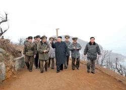 Dân Triều Tiên bật khóc khi gặp Kim Jong-un