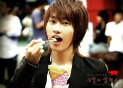 Eunhyuk (Suju) tức giận vì bị hack Twitter