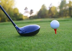 Hàn Quốc điều tra tướng đánh golf lúc &#8216;nước sôi, lửa bỏng&#8217;