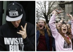 Justin Bieber cúi mặt chào rừng fan