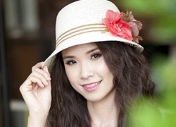 Khởi My: 'Mẹ từng tính đi rửa bát thuê để tôi đi học'