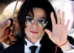 Michael Jackson chết vẫn chưa hết bị kiện