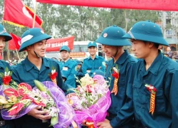 Nhập ngũ sau khi trúng tuyển đại học: Cần công bằng để tránh tiêu cực