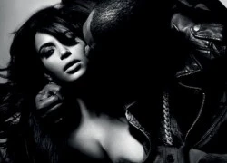 "Nóng" với hình ảnh môi kề môi của Kim và Kanye