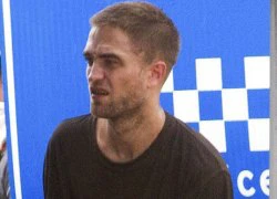 Robert Pattinson cấm Kristen Stewart tới Úc thăm mình