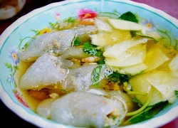 'Số 1' bánh bột lọc chan nước Thụy Khuê