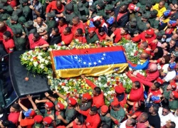 Venezuela tiễn đưa Hugo Chavez trong nước mắt