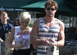 Xôn xao thông tin Miley và Liam hoãn cưới vô thời hạn