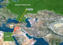 1 máy bay chở khách Nga bị bắn trên bầu trời Syria