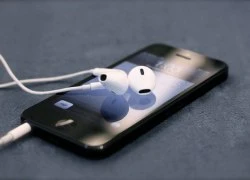 Apple bị kiện vì tên tai nghe EarPods