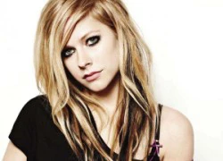 Avril Lavigne nude với gấu bông cho single mới