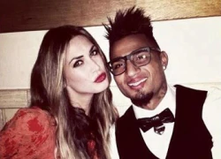 Boateng và vợ sắp cưới 'tự sướng' khắp nơi