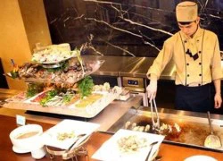 Buffet quốc tế tại Candeo Hotels Hanoi