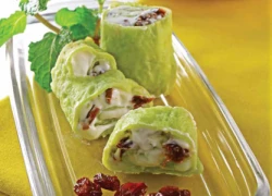 [Chế biến] - Bánh crepe trà xanh cuộn phô mai