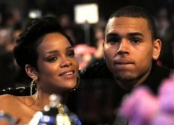 Chris Brown nhấn "unfollow" với Rihanna trên Twitter