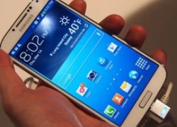 Galaxy S4 sẽ có vỏ kim loại?