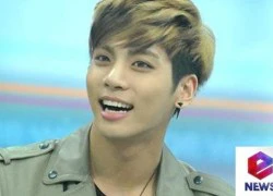 Jonghyun (SHINee) gặp tai nạn xe hơi