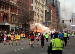 Khủng bố đẫm máu tại giải marathon Boston, 130 người thương vong