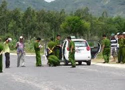 Lần theo vết máu tài xế taxi: Bắt 2 hung thủ